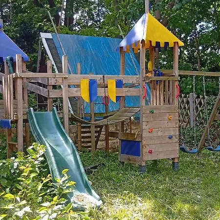 Fewo Radebeul Am Waldrand Spittelholz Rum i privatbostad *